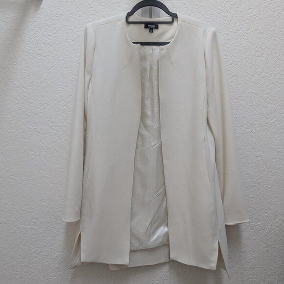 Cream lined 3/4 length jacket - Picture 1 of 6